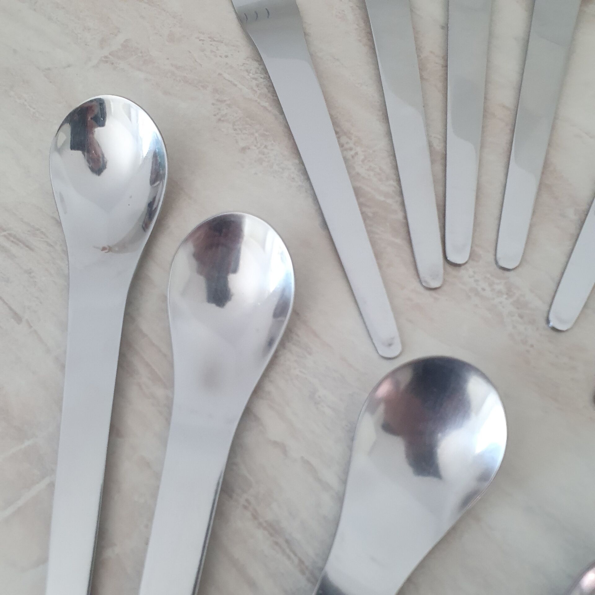 18 stainless steel Space Age place settings / Spoon Fork Knife