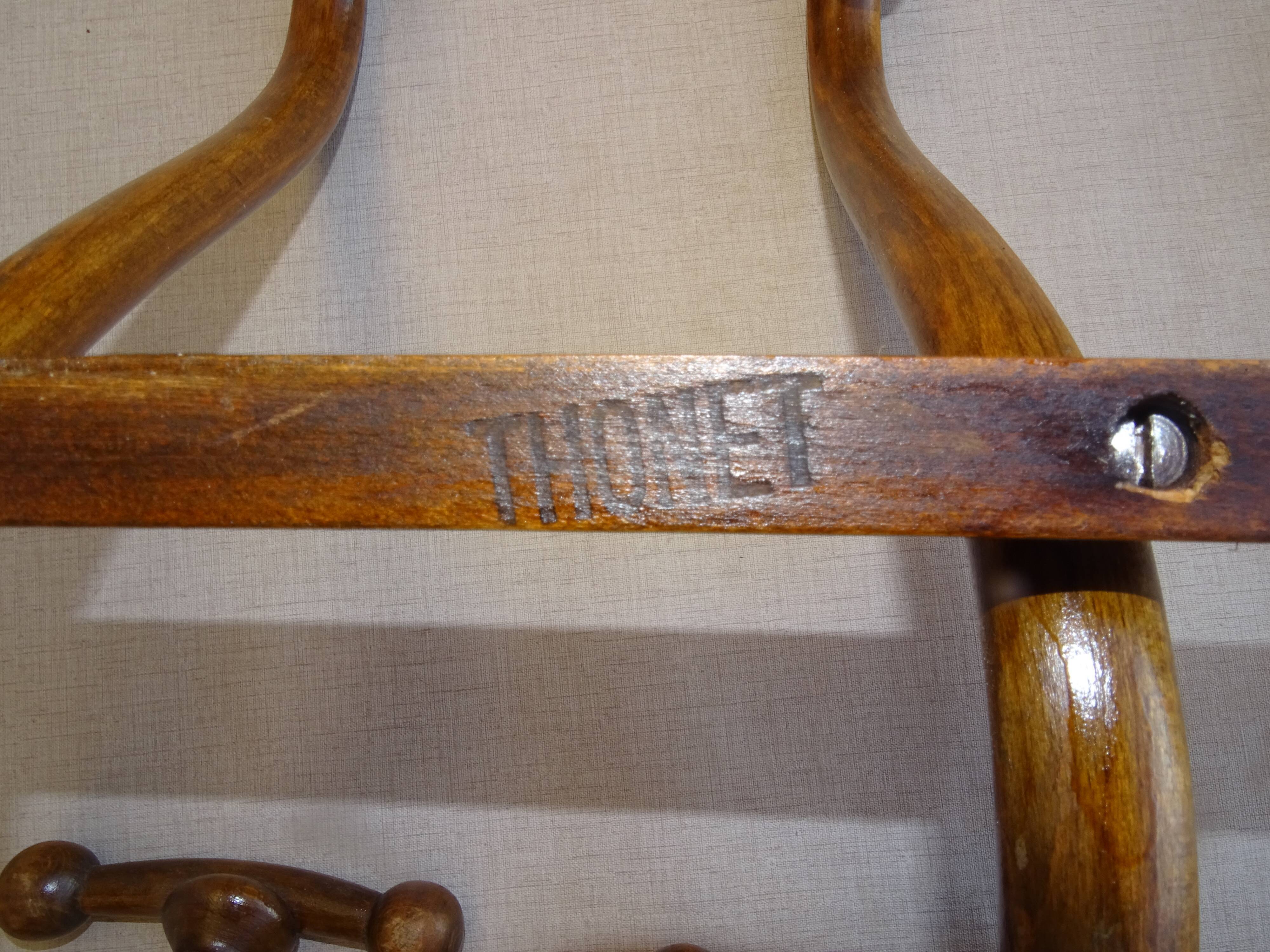 Thonet 3-patéres wall coat holder with bars, signed, circa 1900