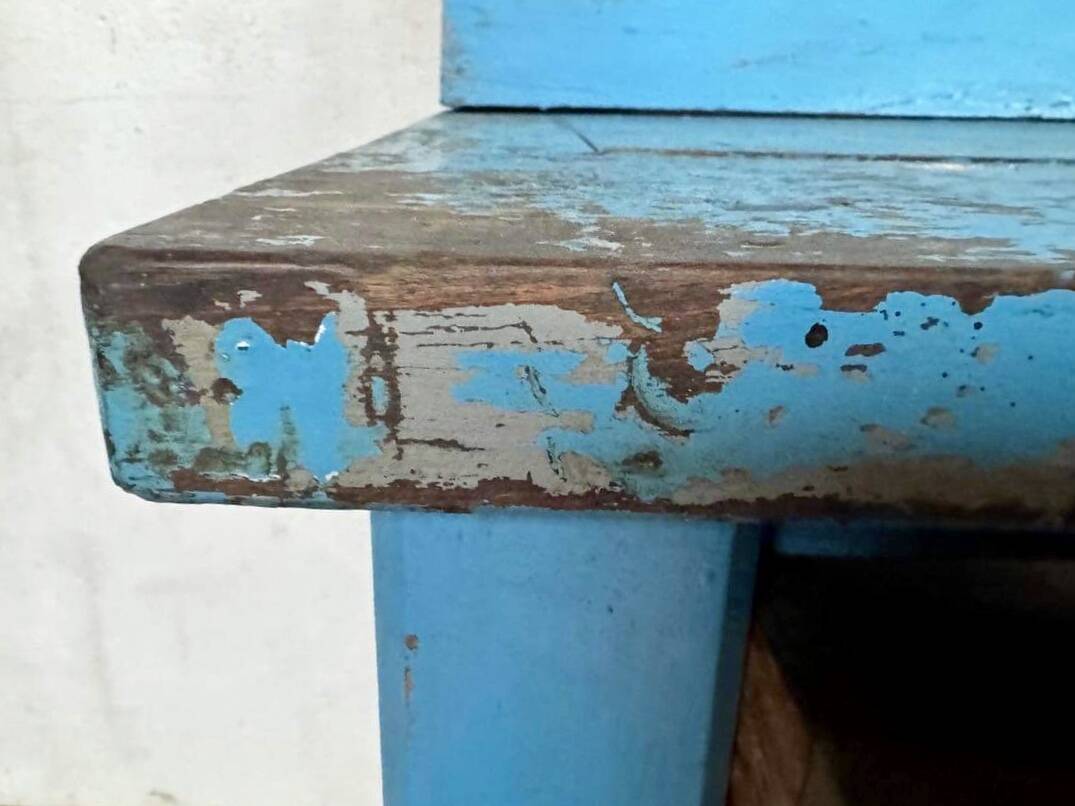 Wooden commercial workshop furniture with 4 drawers and 2 hinged doors - original patina