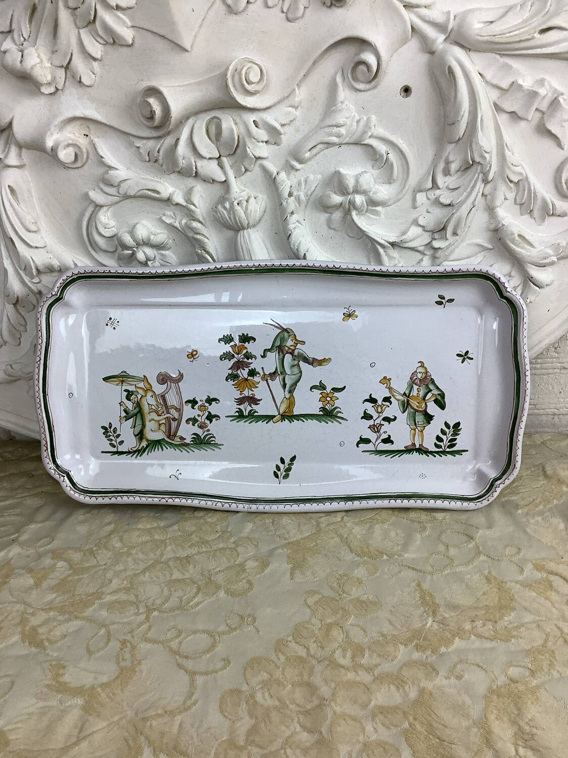 Rectangular plate Moustiers France