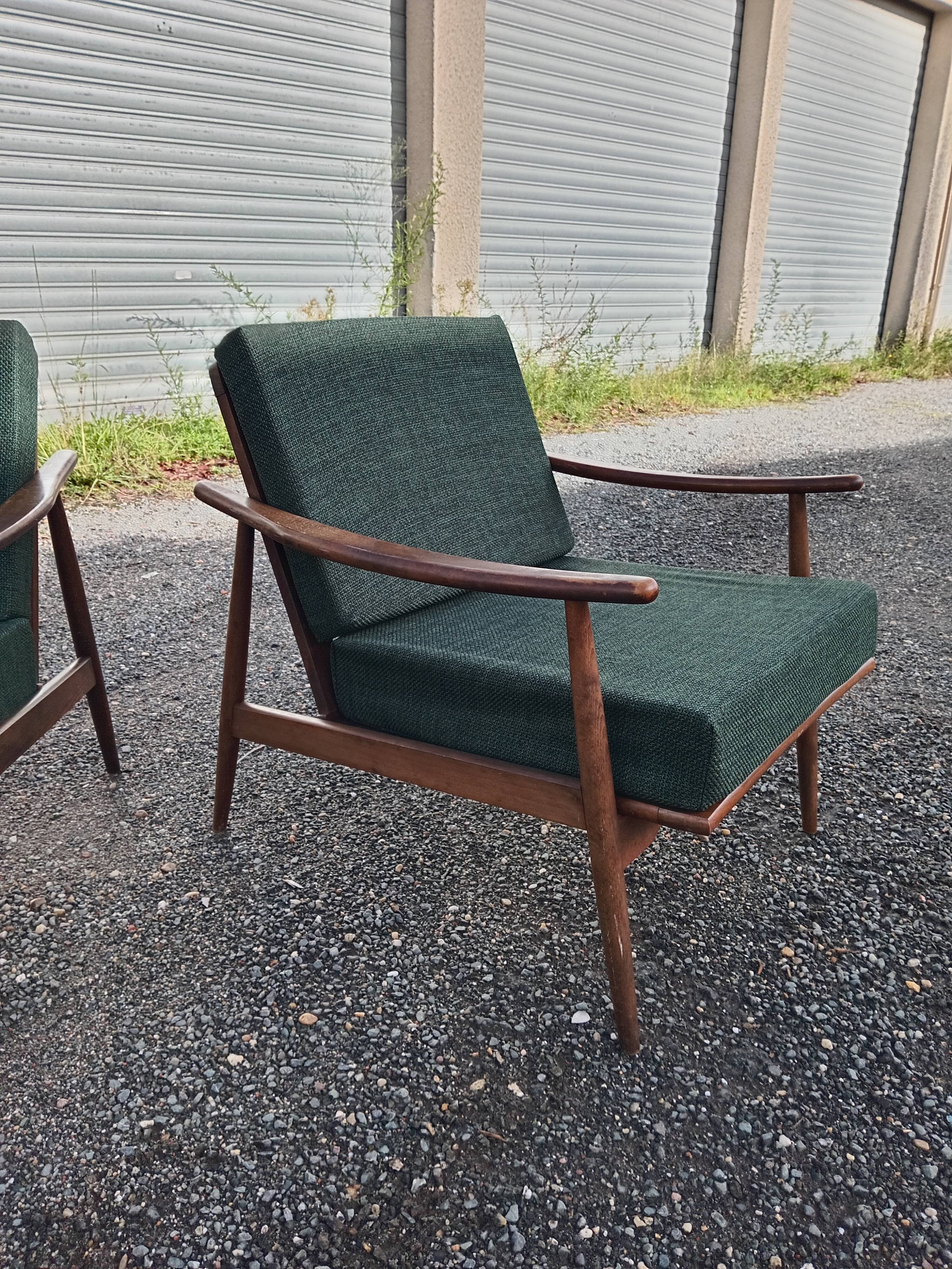 Paire de fauteuils boomerang, années 70