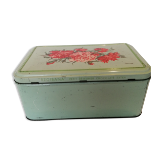 Iron box