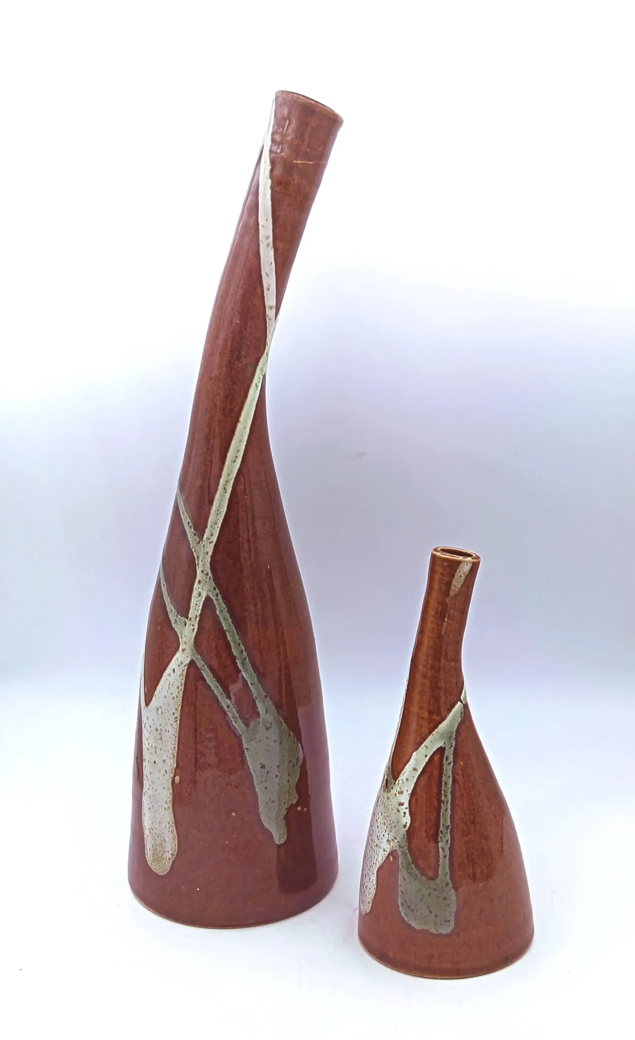 Single-flower vase in glazed stoneware from Nault pottery – Saint-Amand-en-Puisaye