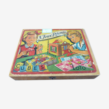 Old building games in wooden briefcase