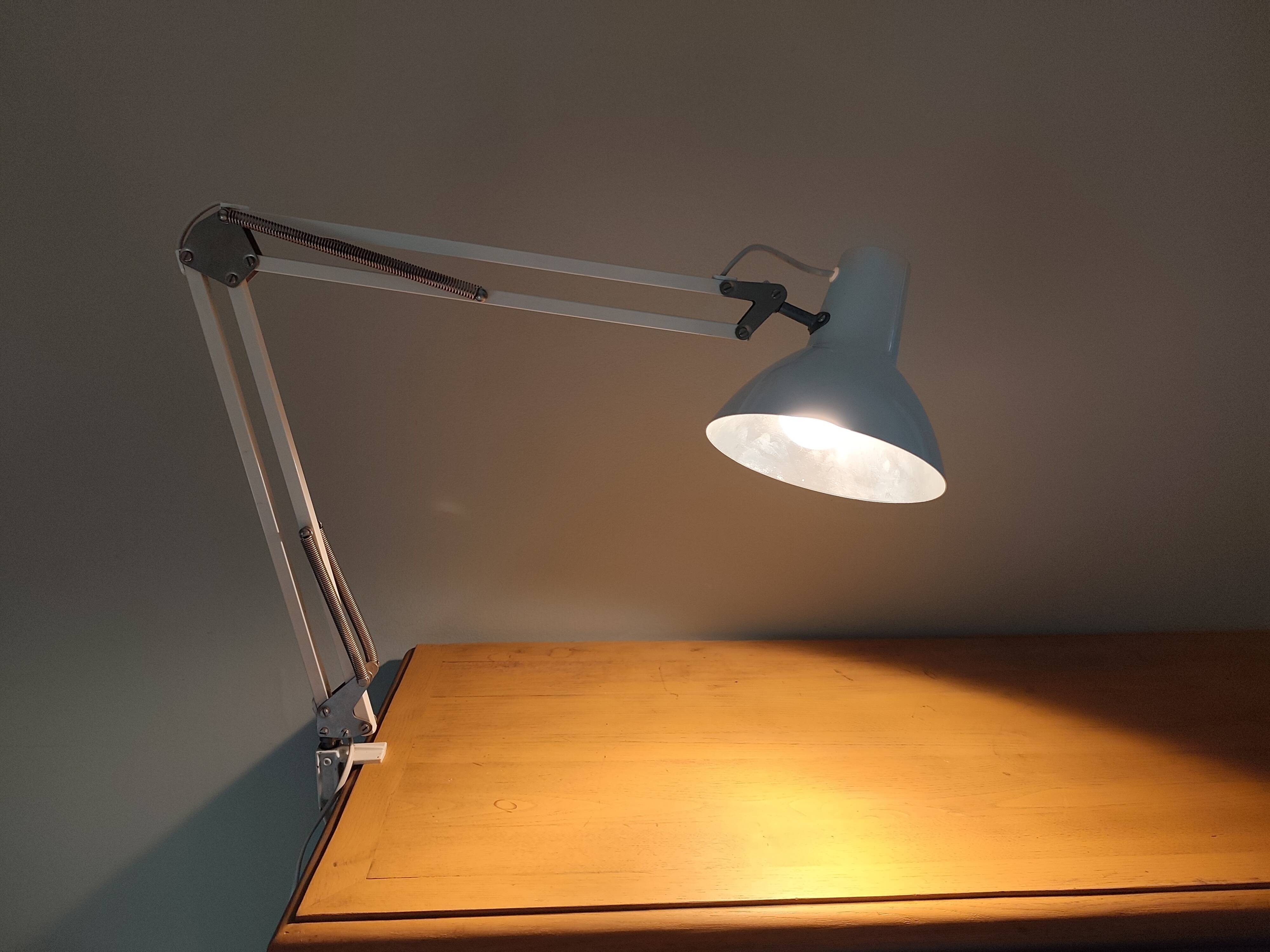 White articulated desk lamp