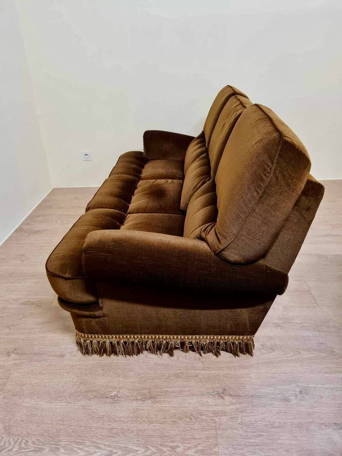 Toad bench in genoa velvet circa 1960