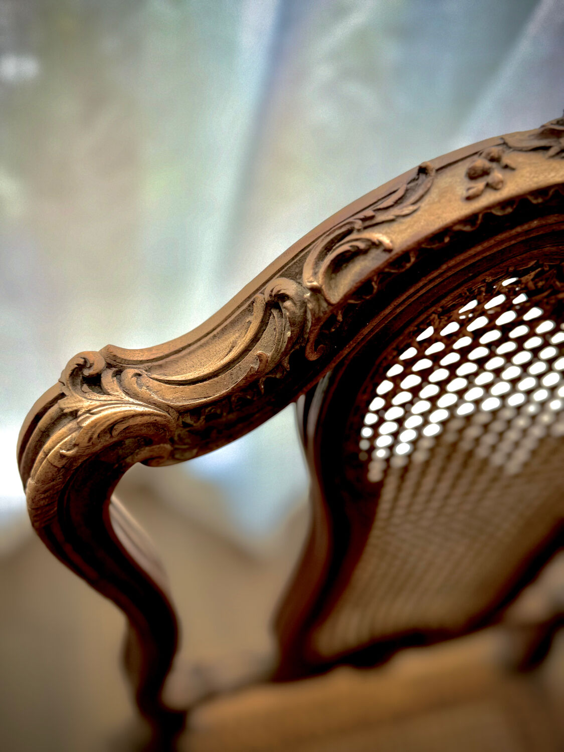 Vintage caned chair – Louis XV