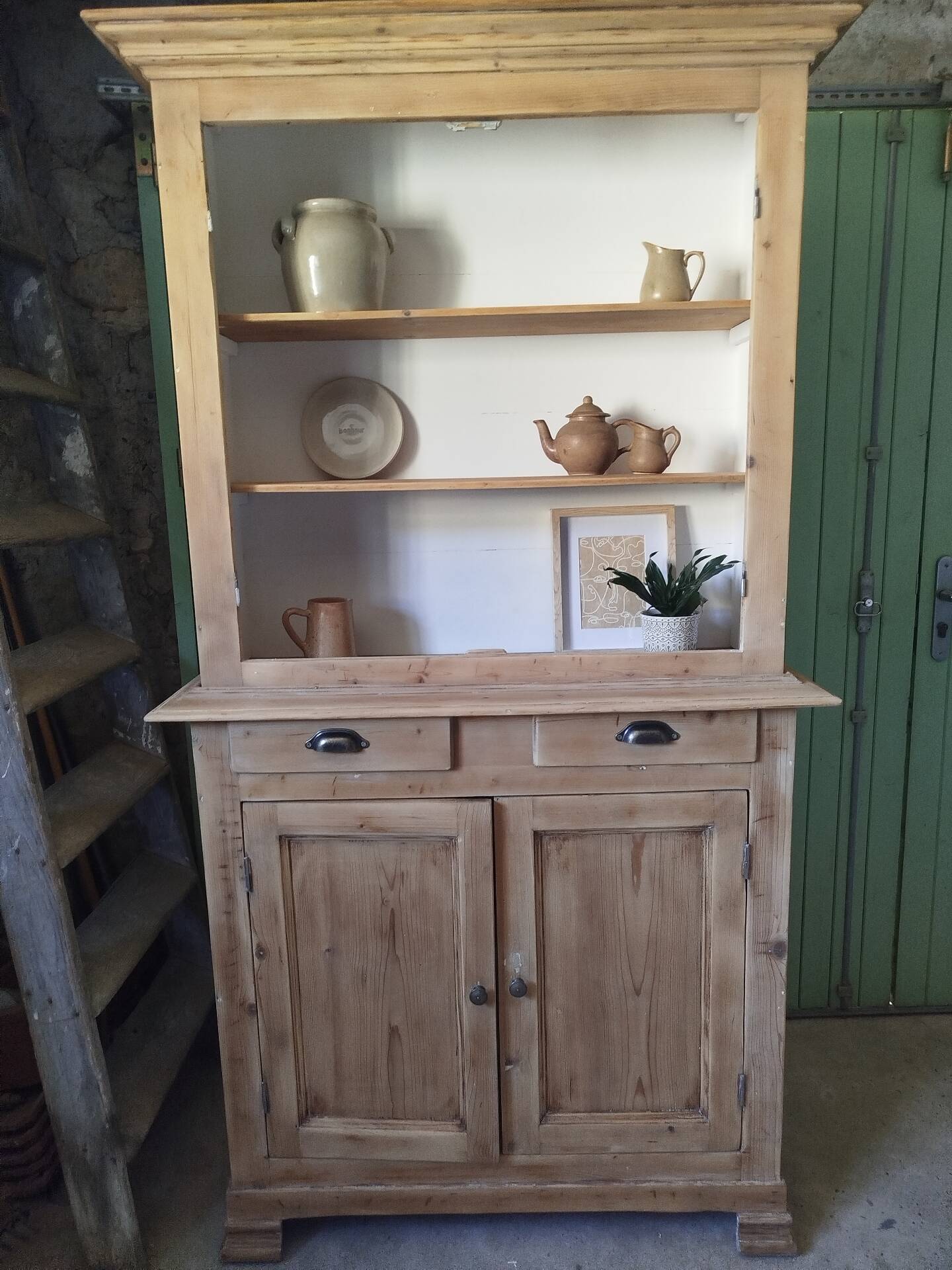 Buffet 2 renovated bodies
