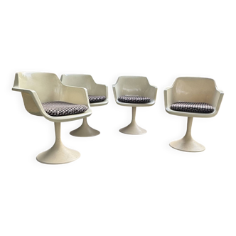 Set of 4 white swivel Tulip chairs, designer