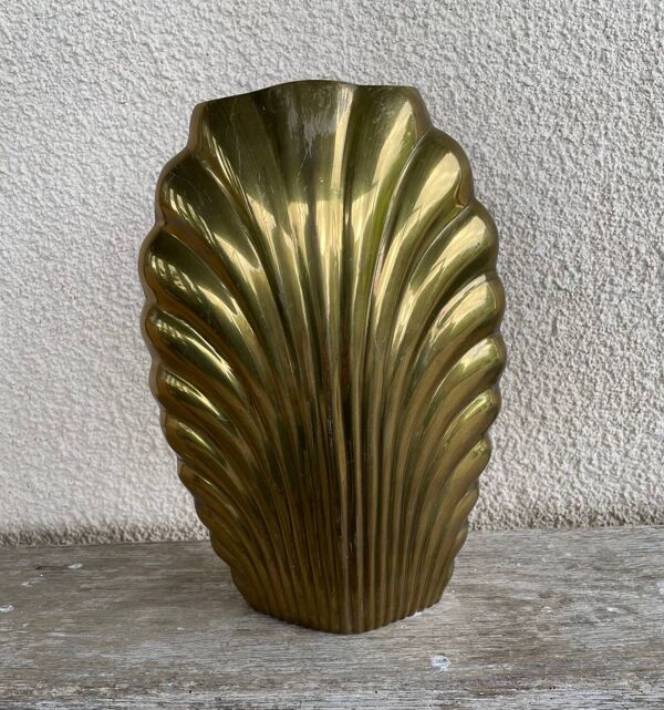 Vase ''coquille'' en métal par macr, fabriqué en italie, années 1960