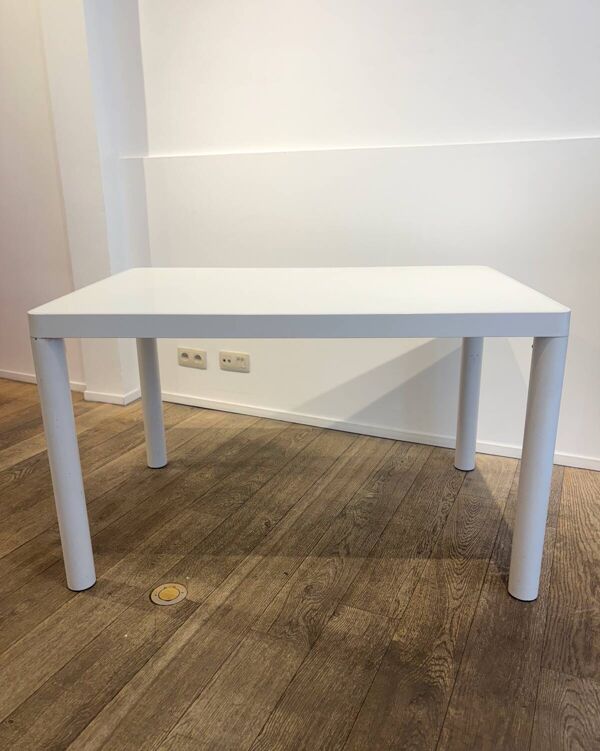 Table blanche Kartell