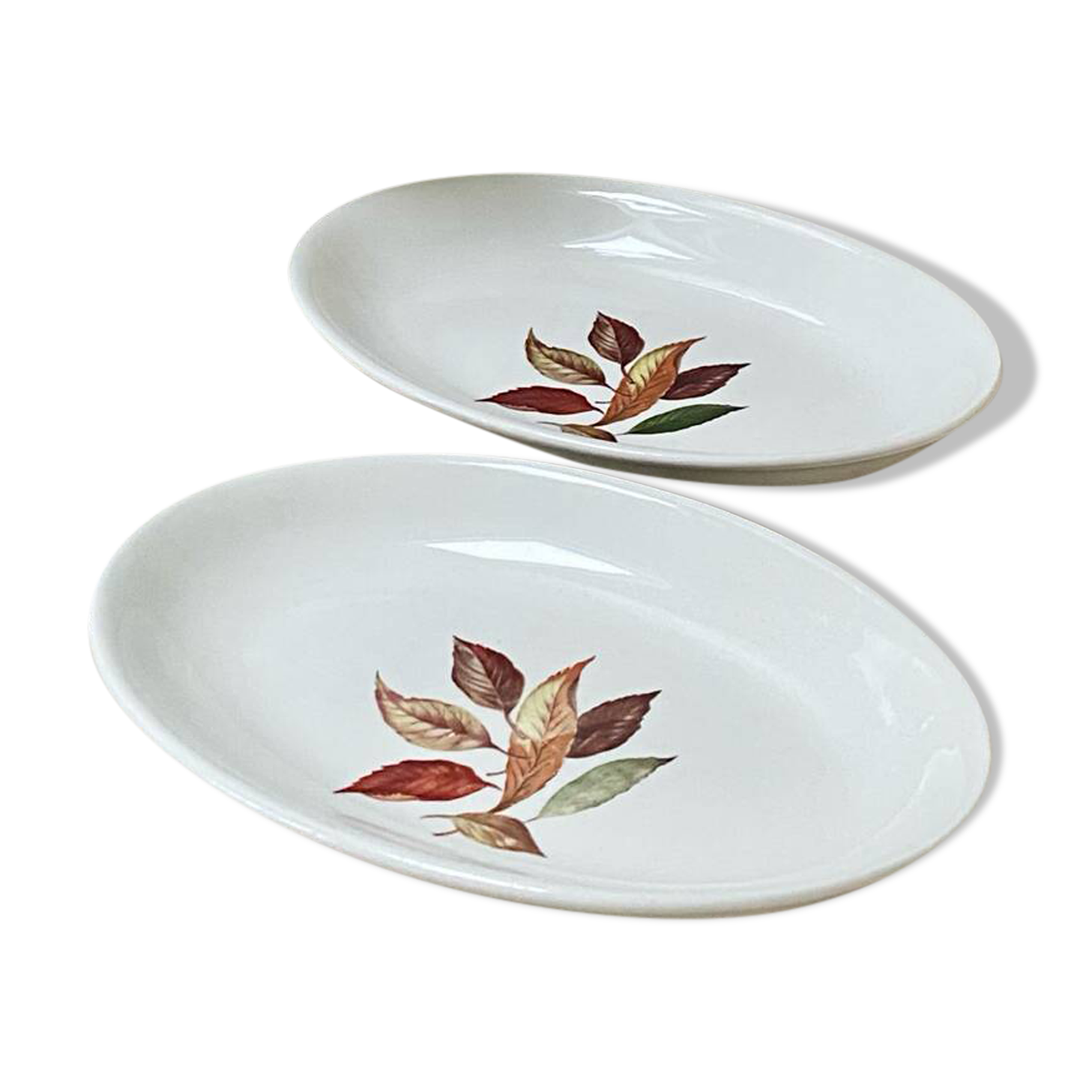 Pair of serving dishes