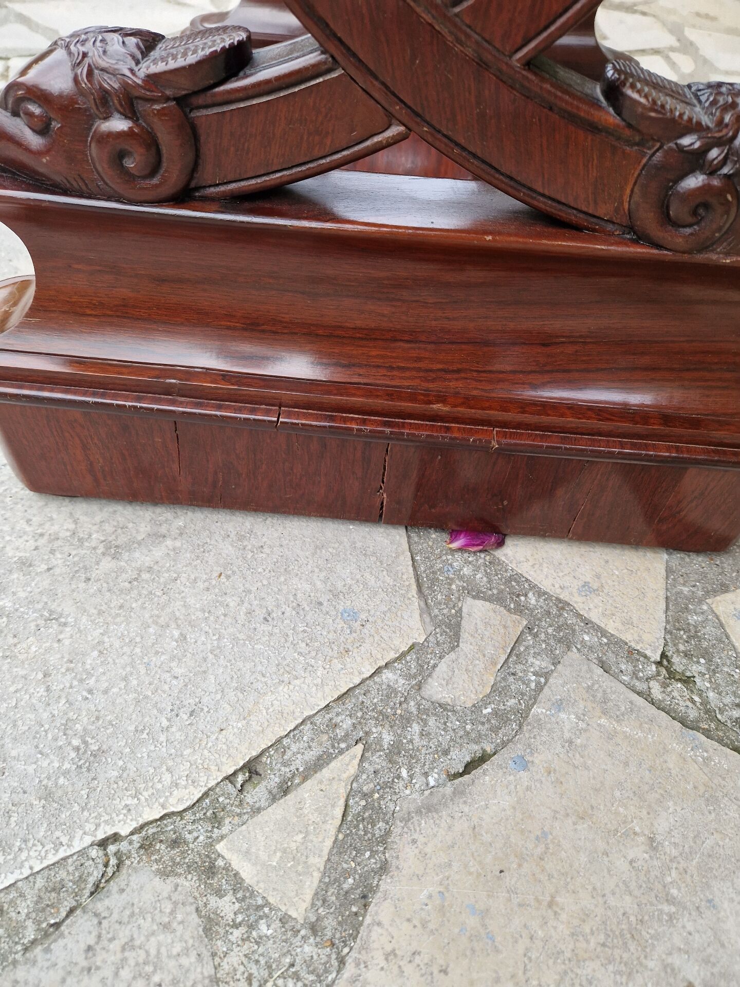 Table à Ouvrage d'époque Restauration En Acajou
