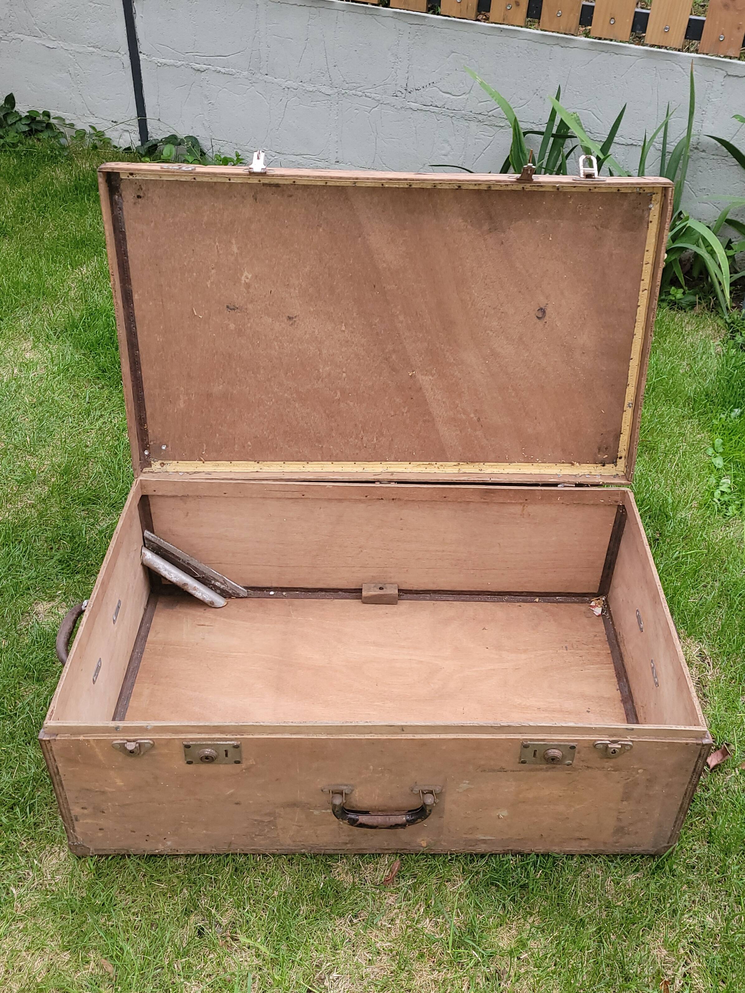 Large suitcase / wooden trunk - old