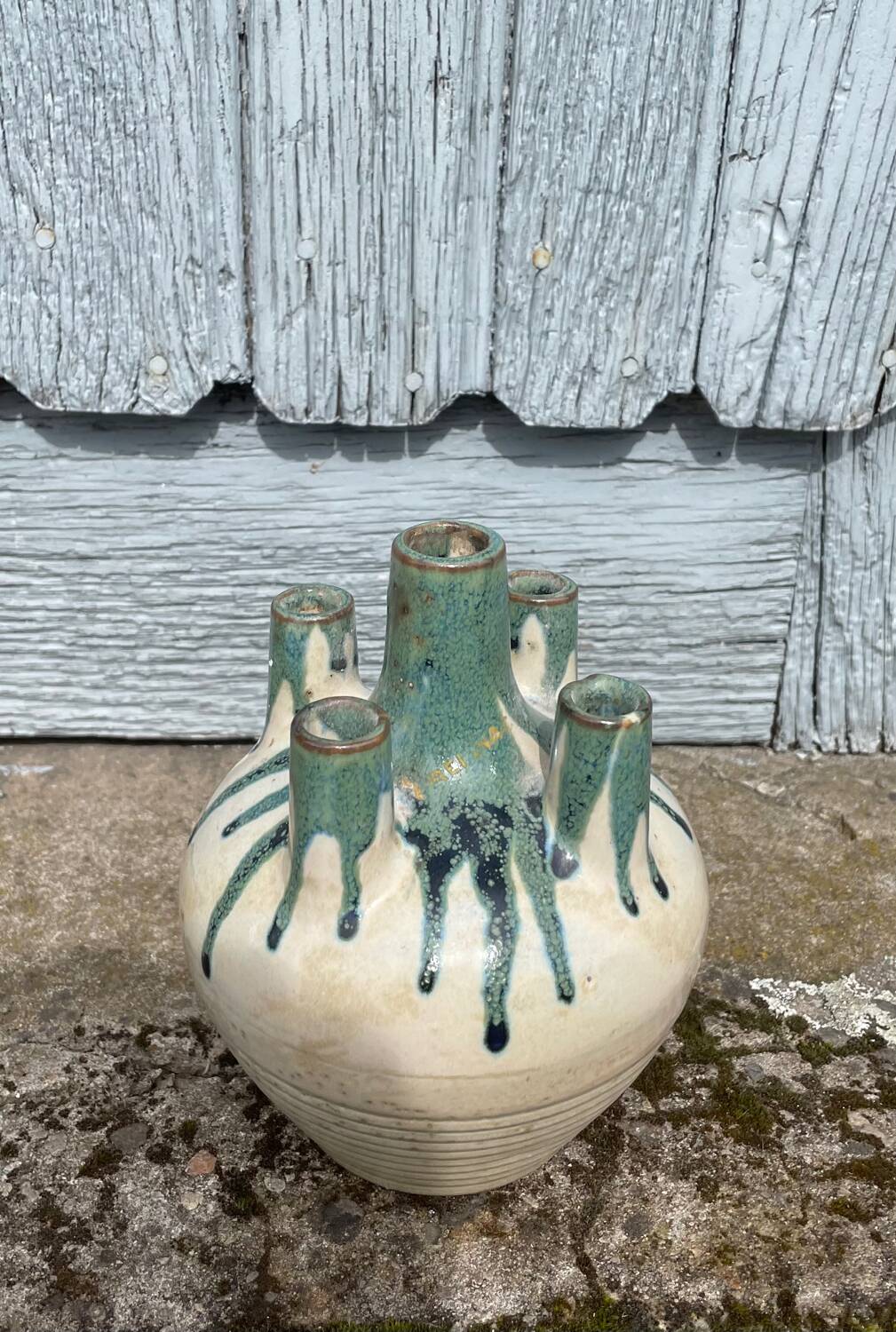 Terracotta vase soliflore