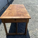 Farm table