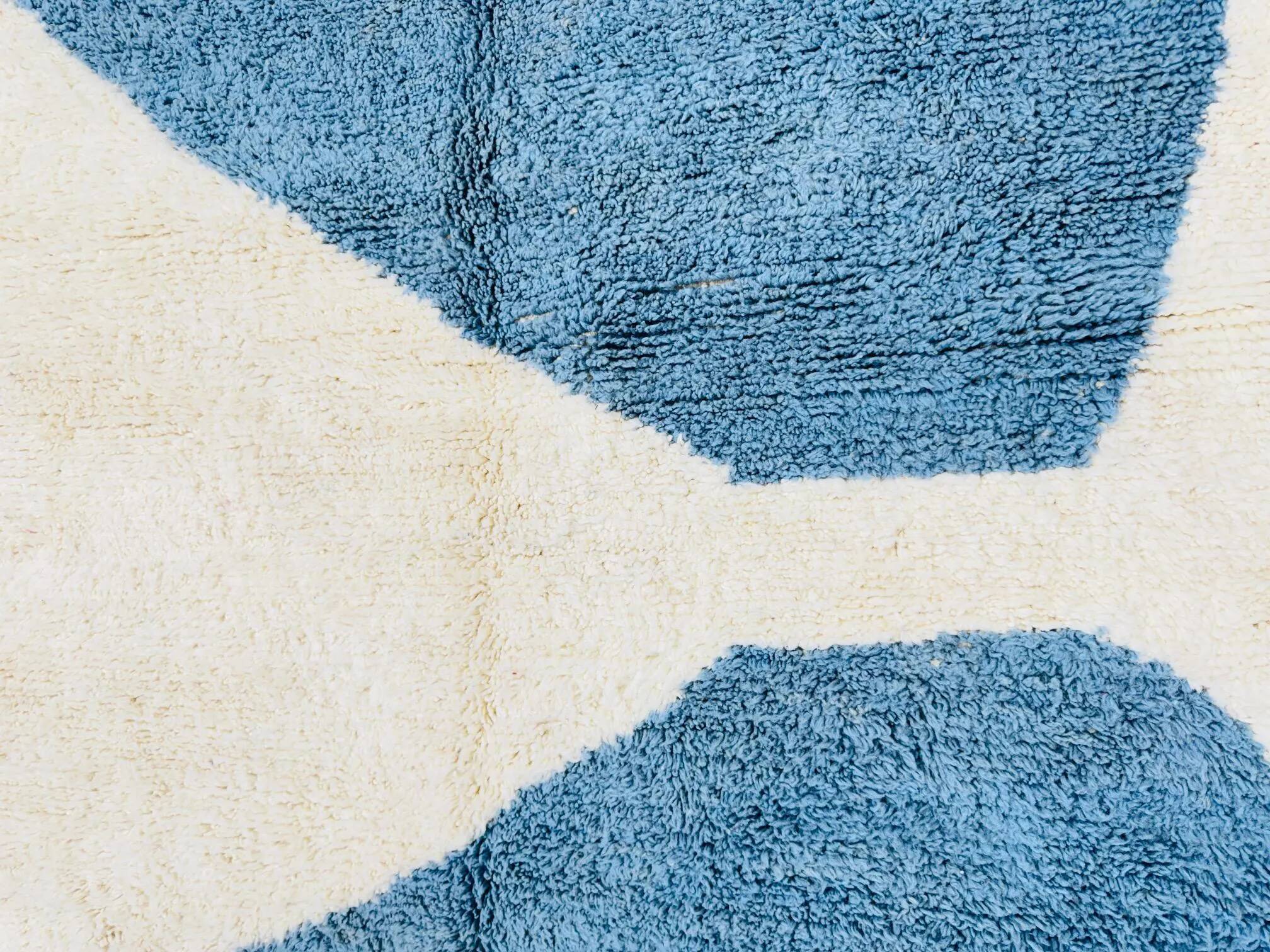 Unique handmade Berber rug 2.5x1.5 m