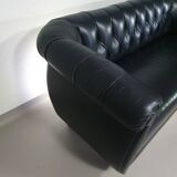Rotonda sofa designed by Anna Gili originates from the Mastrangelo exposition in 1997 at The Frozen
