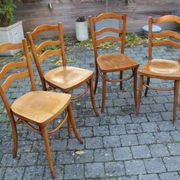 4 chaises bistro aux assises sérigraphiées