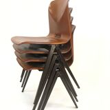 Stackable school Chair S22 de Pagholz Galvanitas