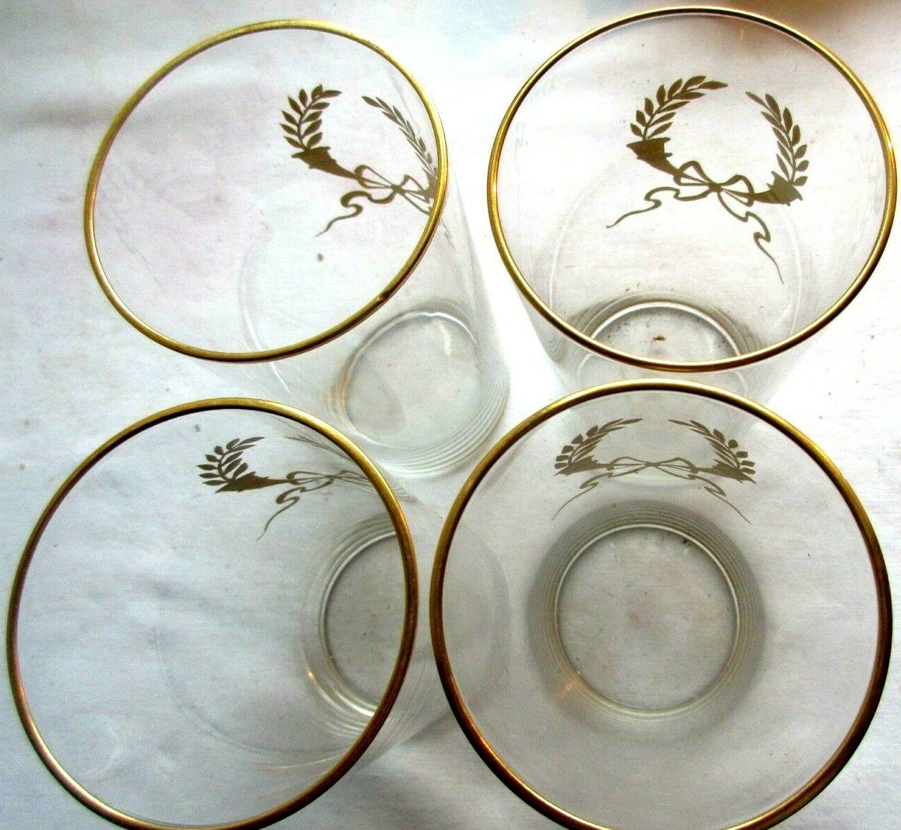 Set de 4 verres cristal fin émaillé de palmes et de noeud Louis XVI à l'or fin