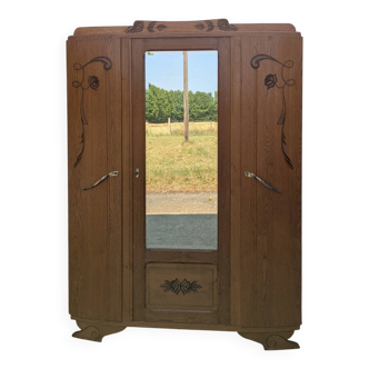 Wardrobe, linen room