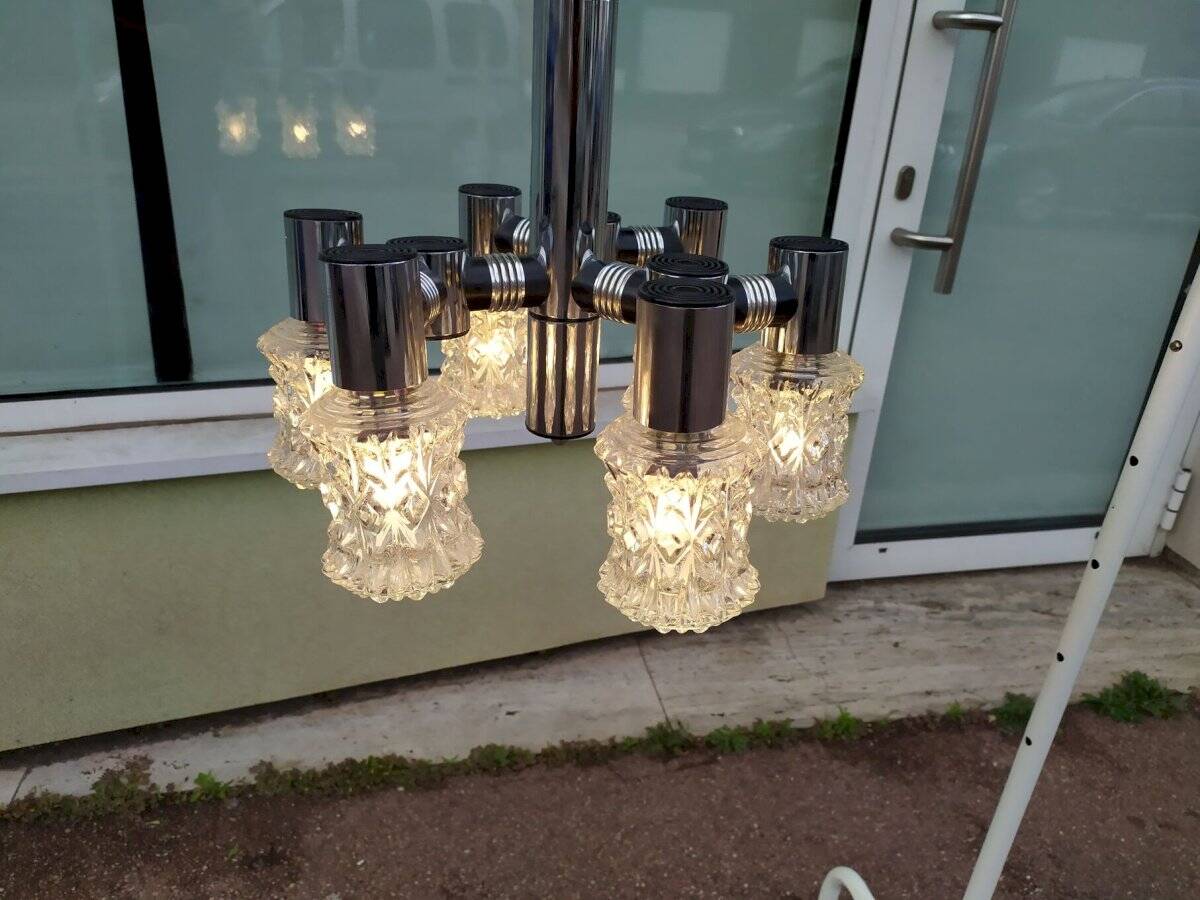 Vintage ceiling light in chrome-plated and cut glass, Targetti 1970 chandelier