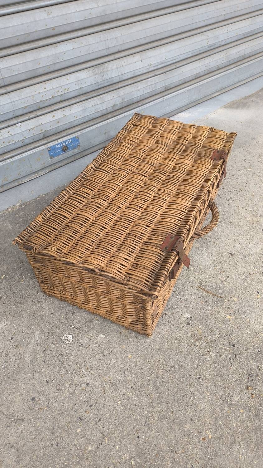 1930s wicker travel suitcase