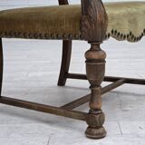 Fauteuil danois à dossier haut des années 1950, en laine tissée à la main, velours, bois de chêne sculpté.