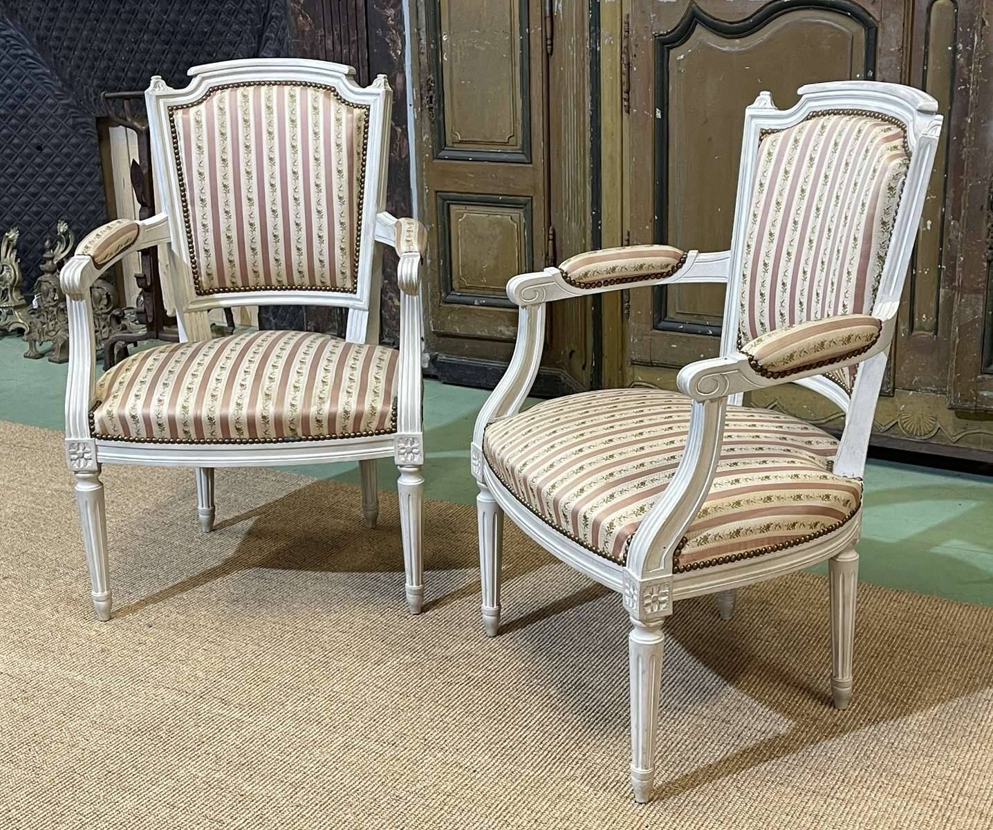 Pair of Louis XV style armchairs from the 1970s in beech.