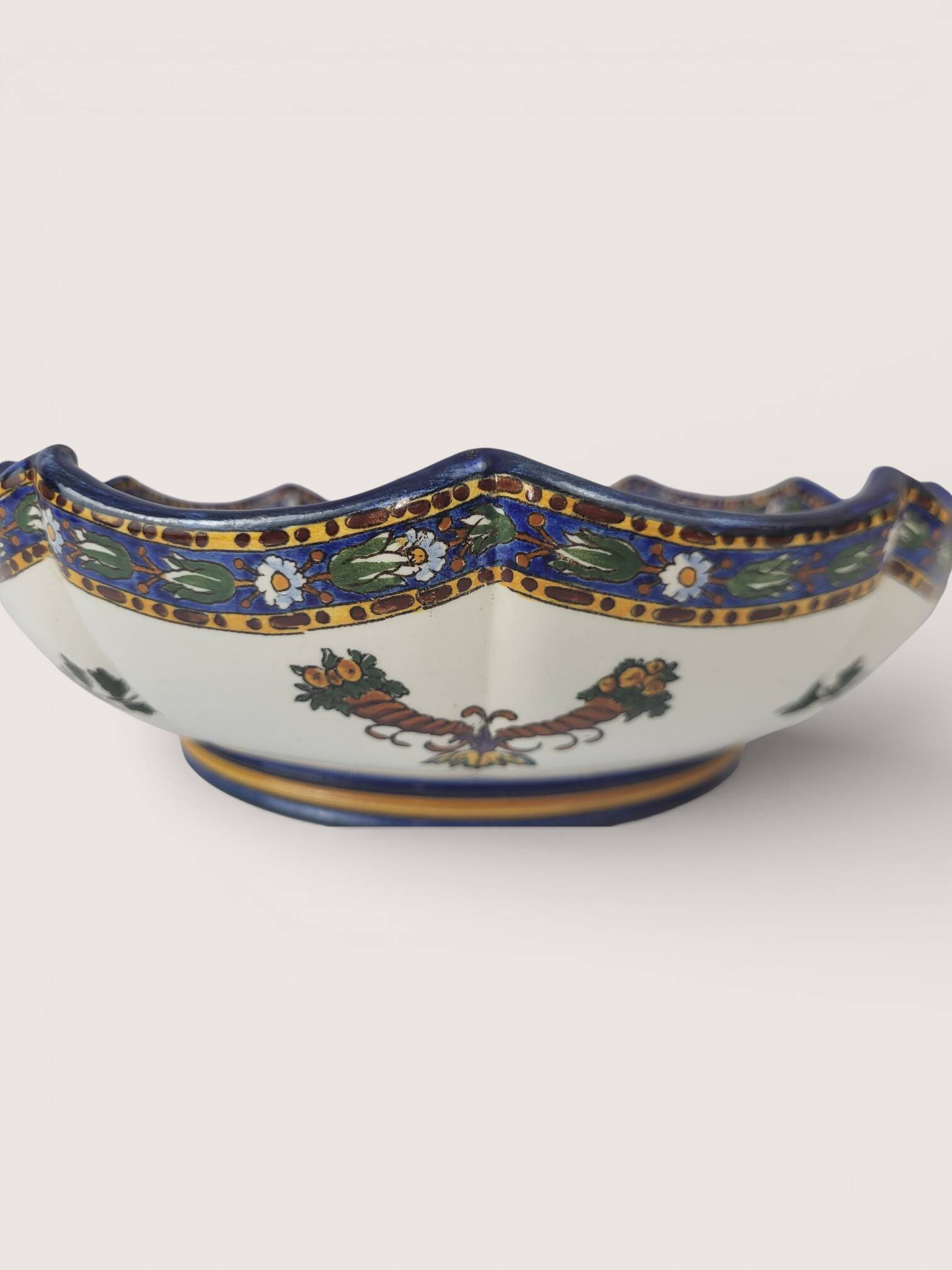 Melon dish in Gien earthenware, 19th century