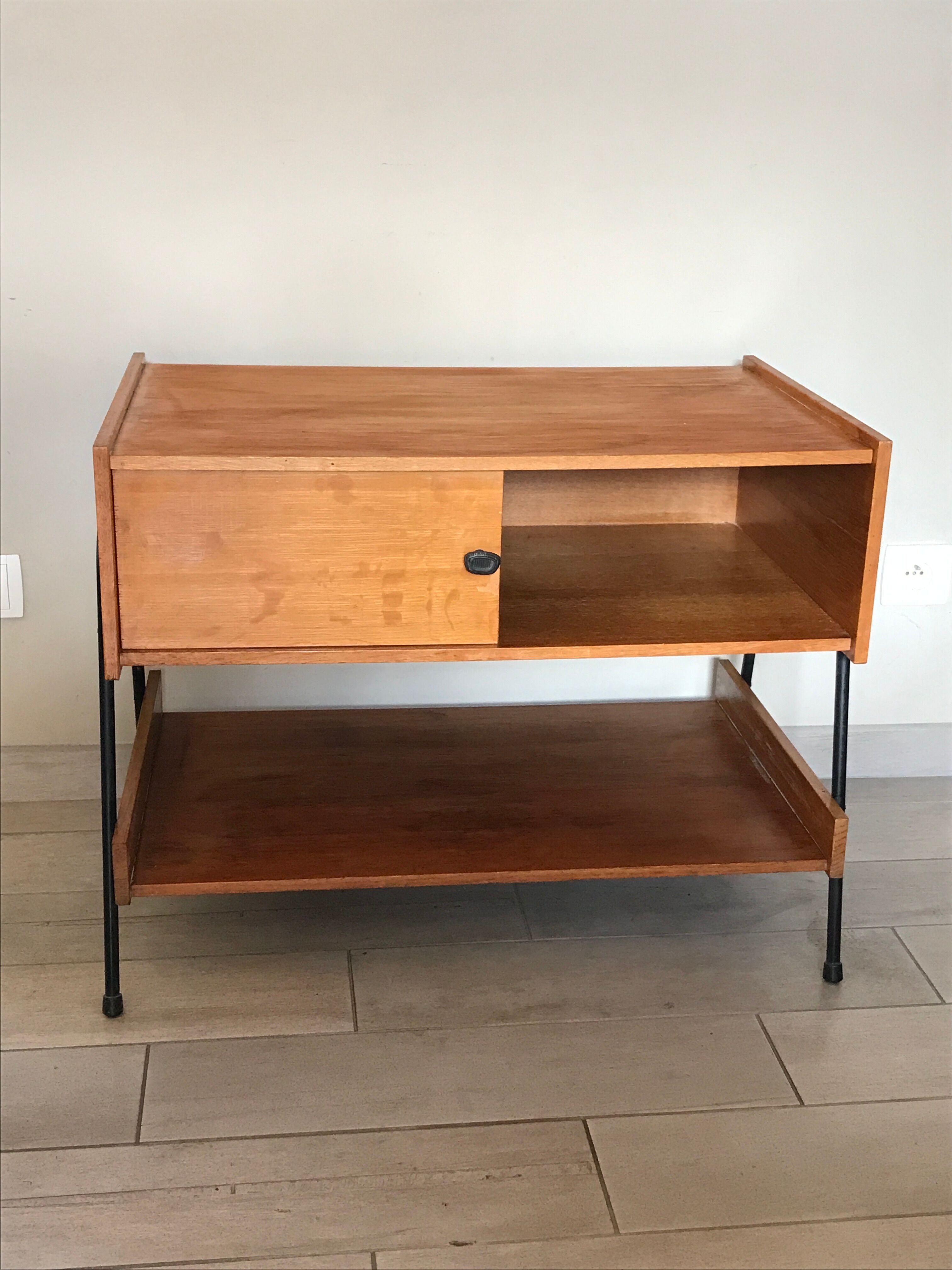 Meuble pied métal design vintage années 60