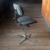 Bad brand swivel chair