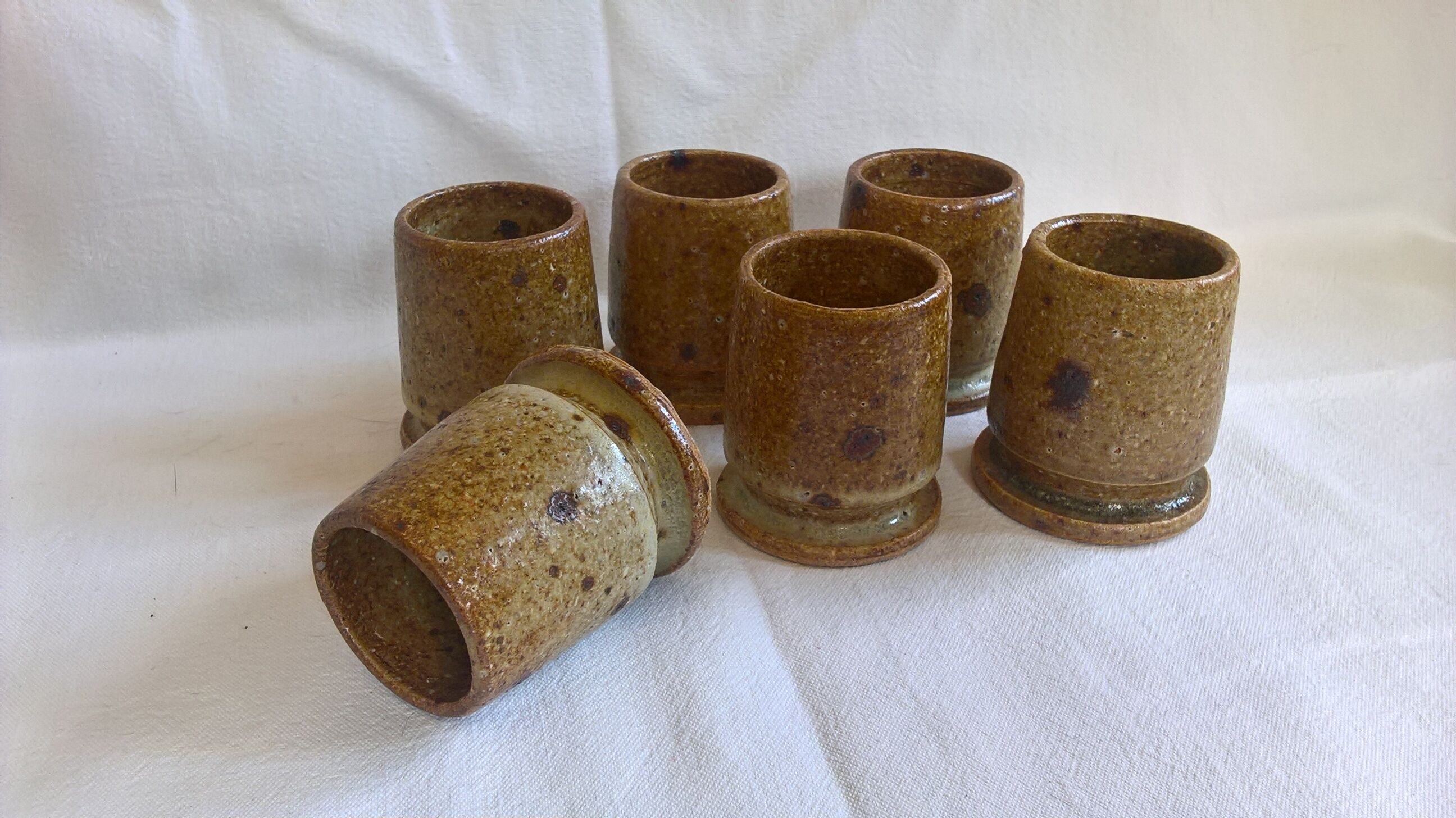 6 cups with pyrity sandstone liqueur