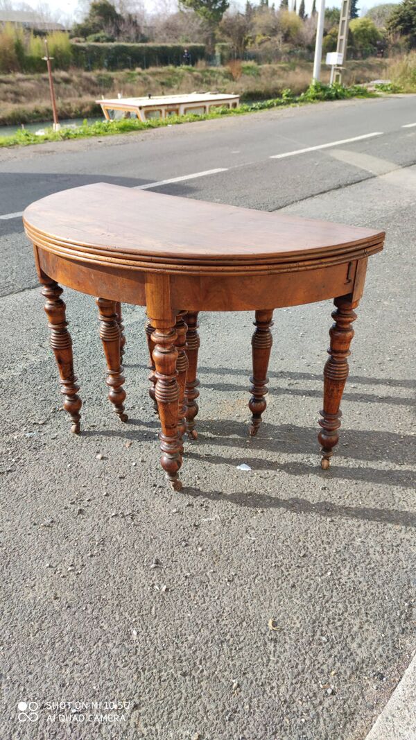 Console à 10 pieds en noyer époque Louis Philippe