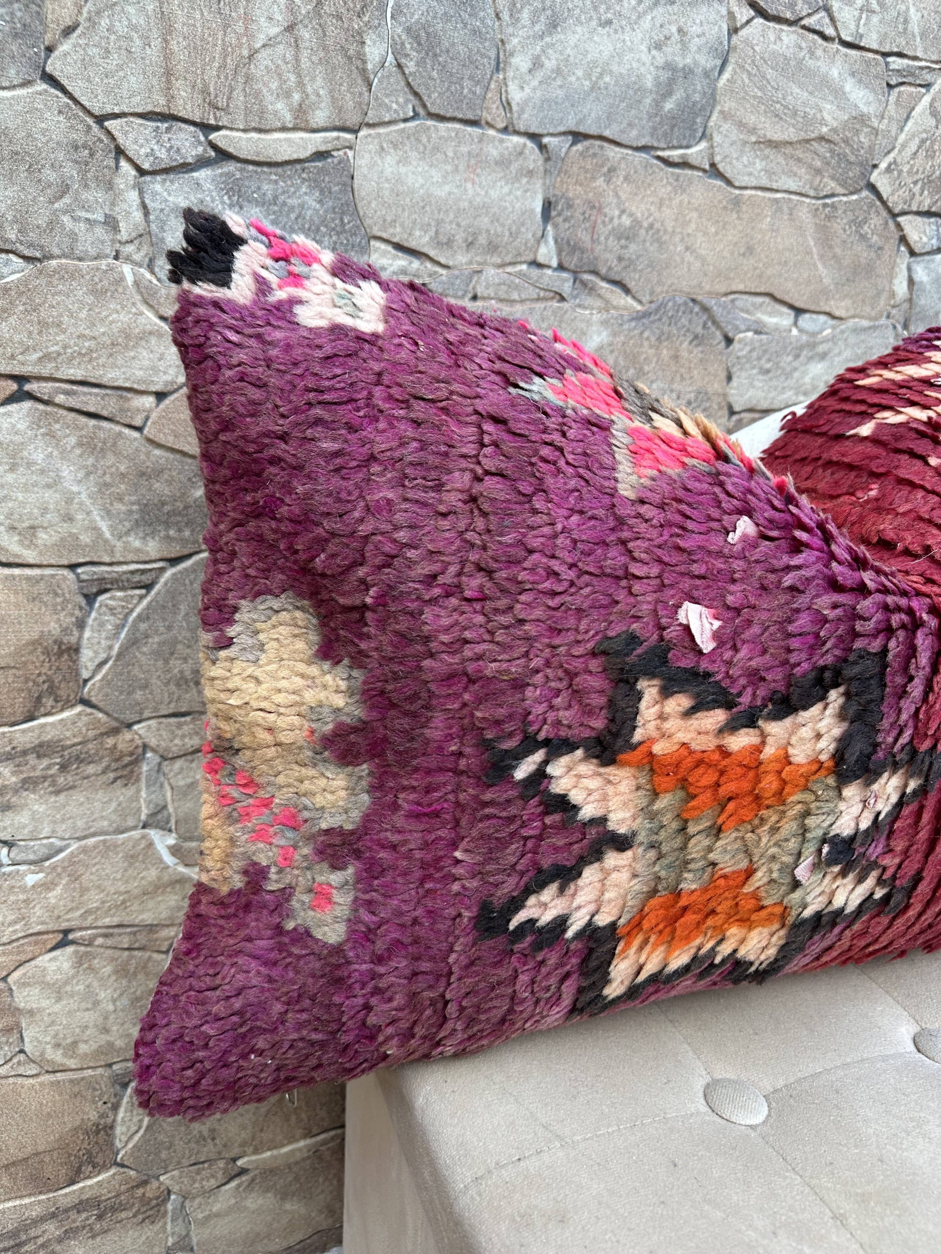 Beautiful vintage Berber Kilim cushion from Morocco