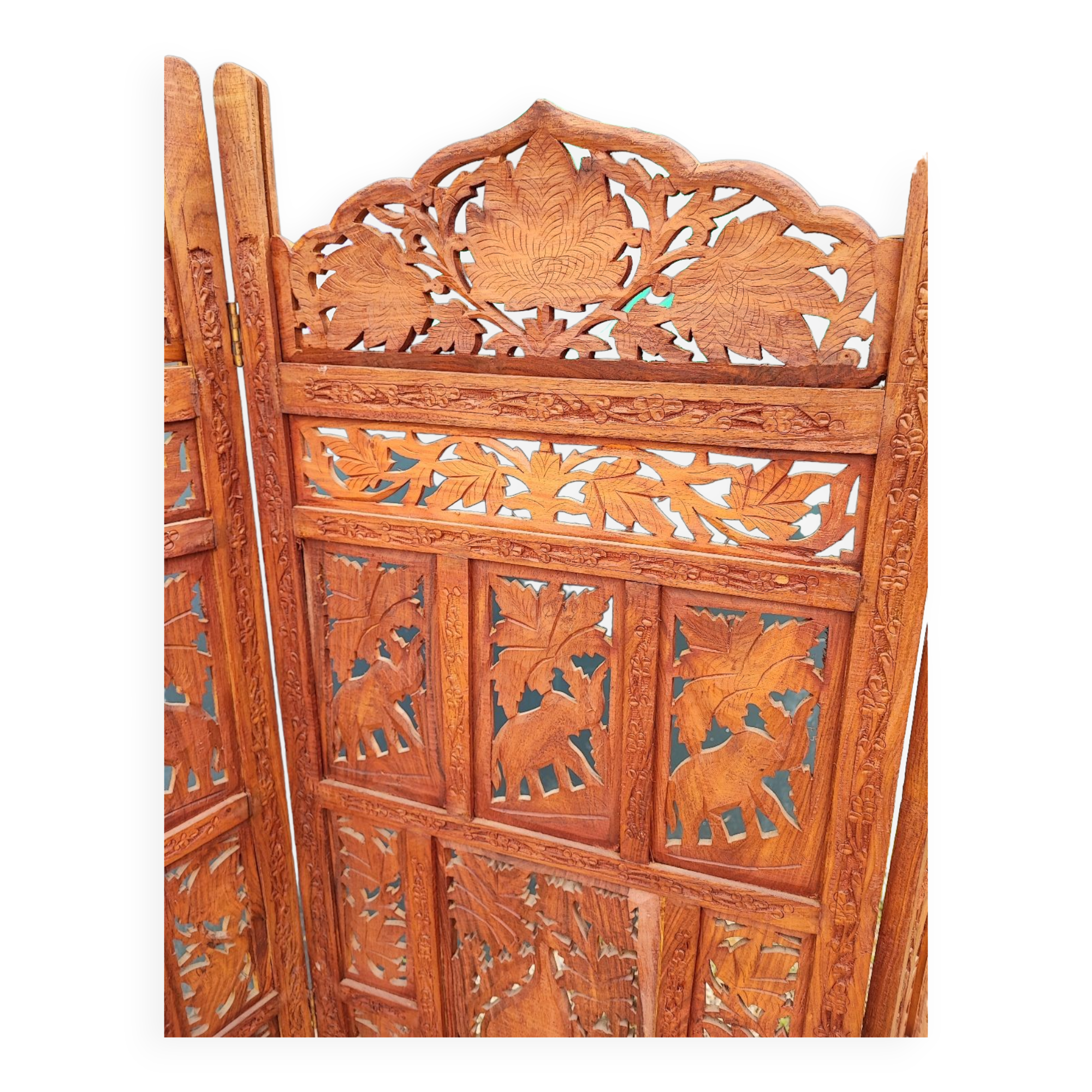 Three-panel screen made of solid wood