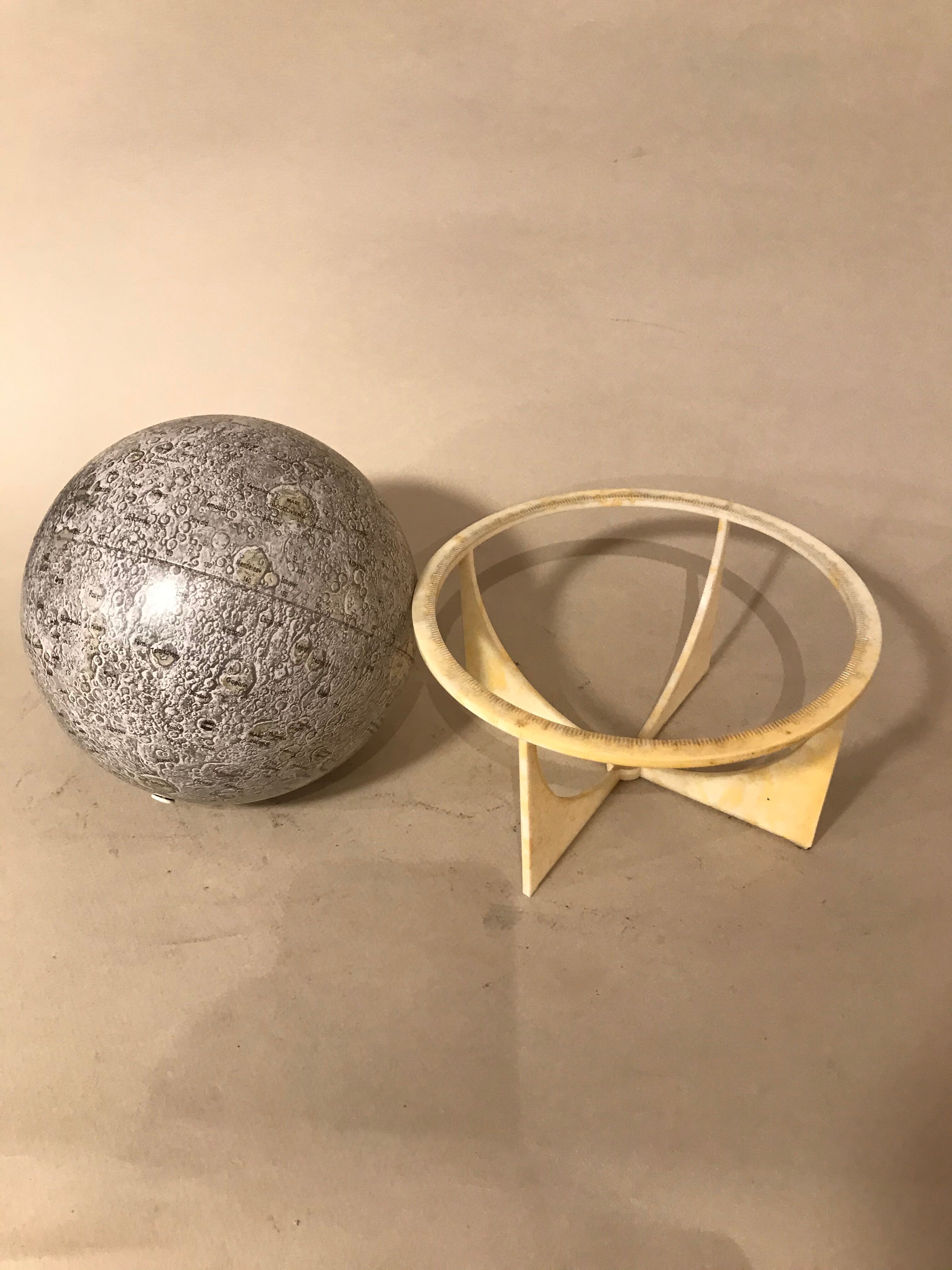 Globe terrestrial moon metal replogle world map 1969