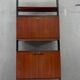 Unité murale modulaire moderne du milieu du siècle, cabinet de rangement en placage et métal noir, années 1960, Europe
