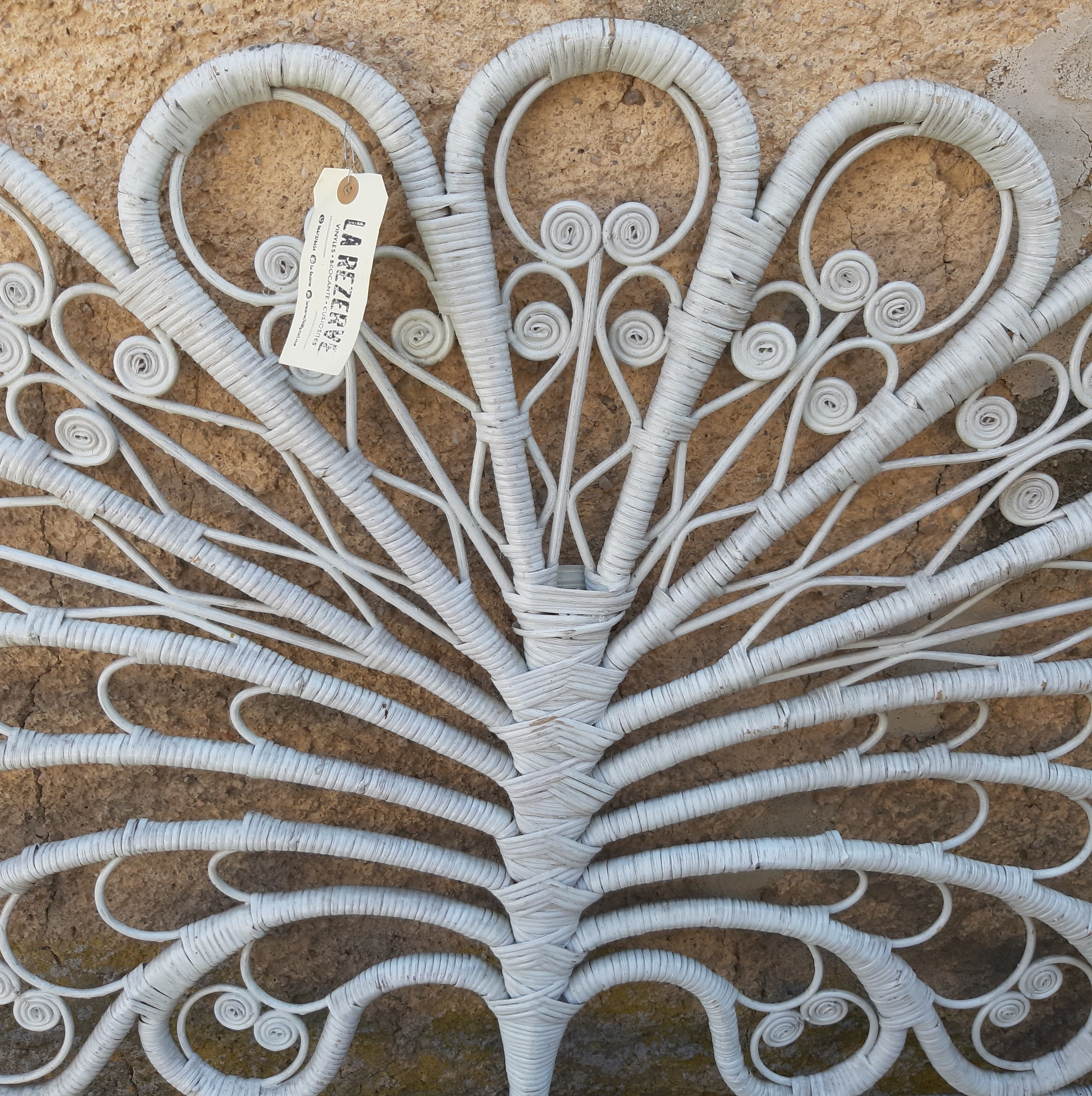 Tete de lit peacock rotin blanc