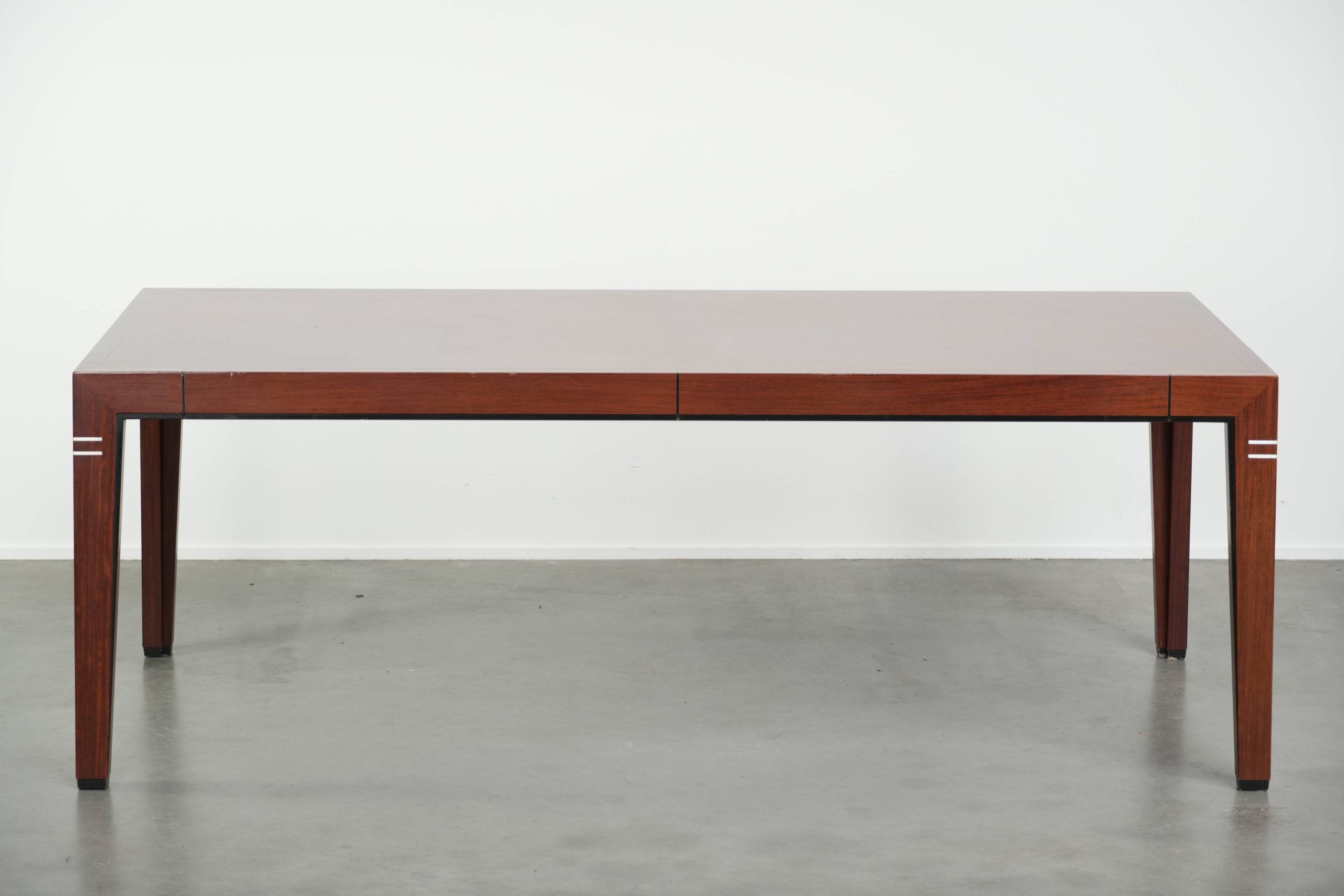 Spacious 6-person Art Deco design dining table with unique details