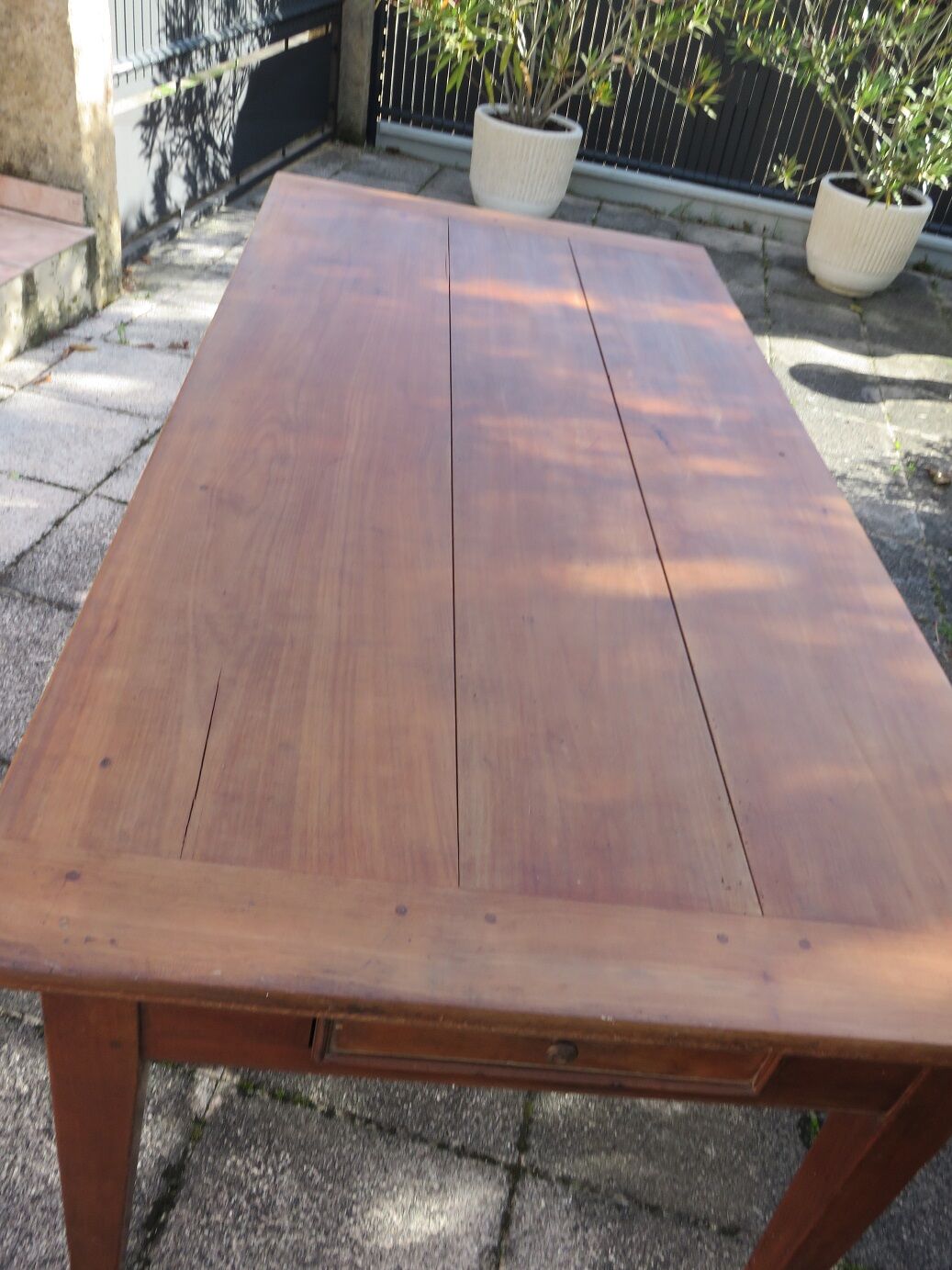 Old farm in Cherry table