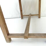 Table  en bois massif  en  chêne et plateau en pin.