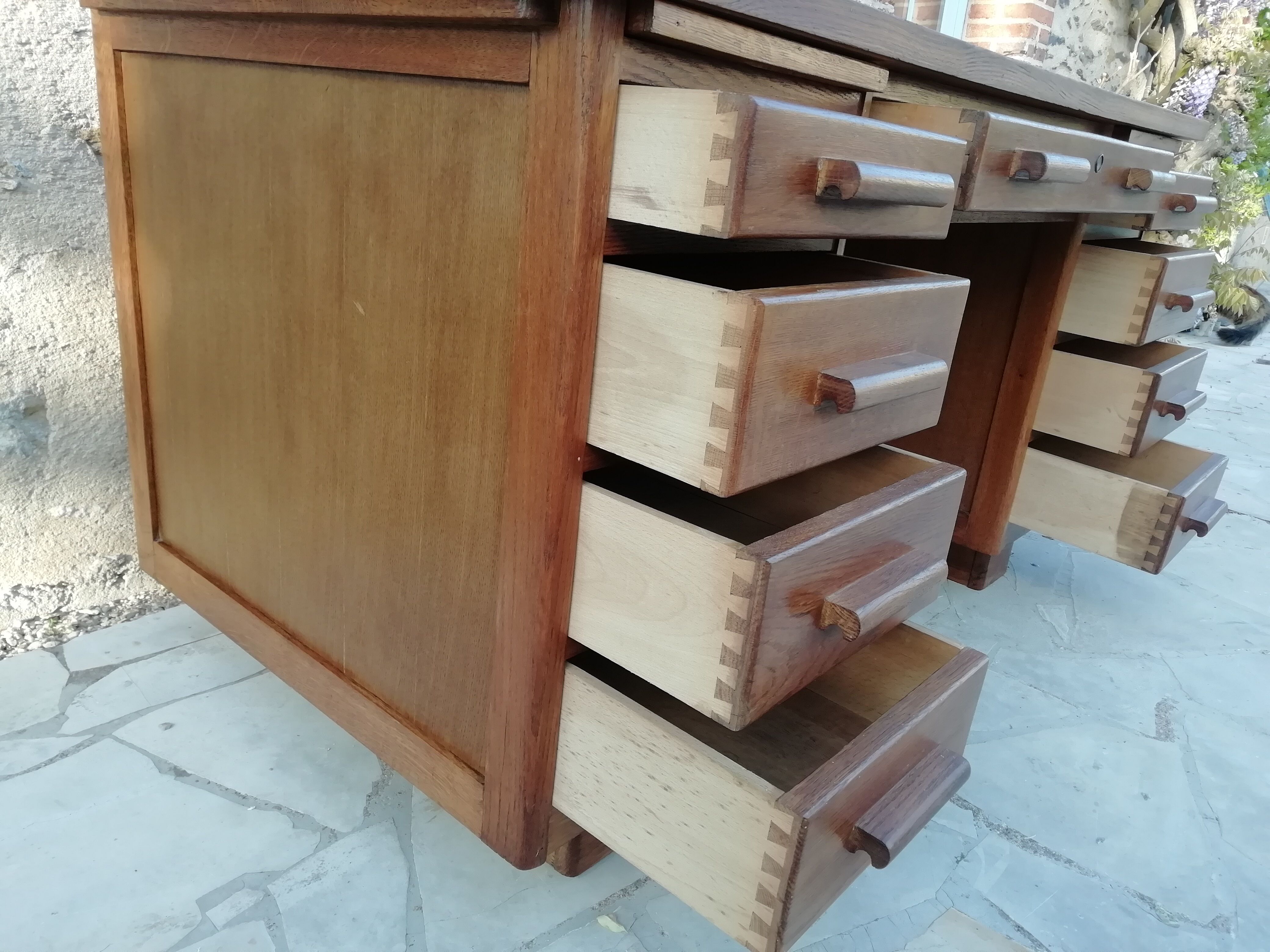 Oak administrative office