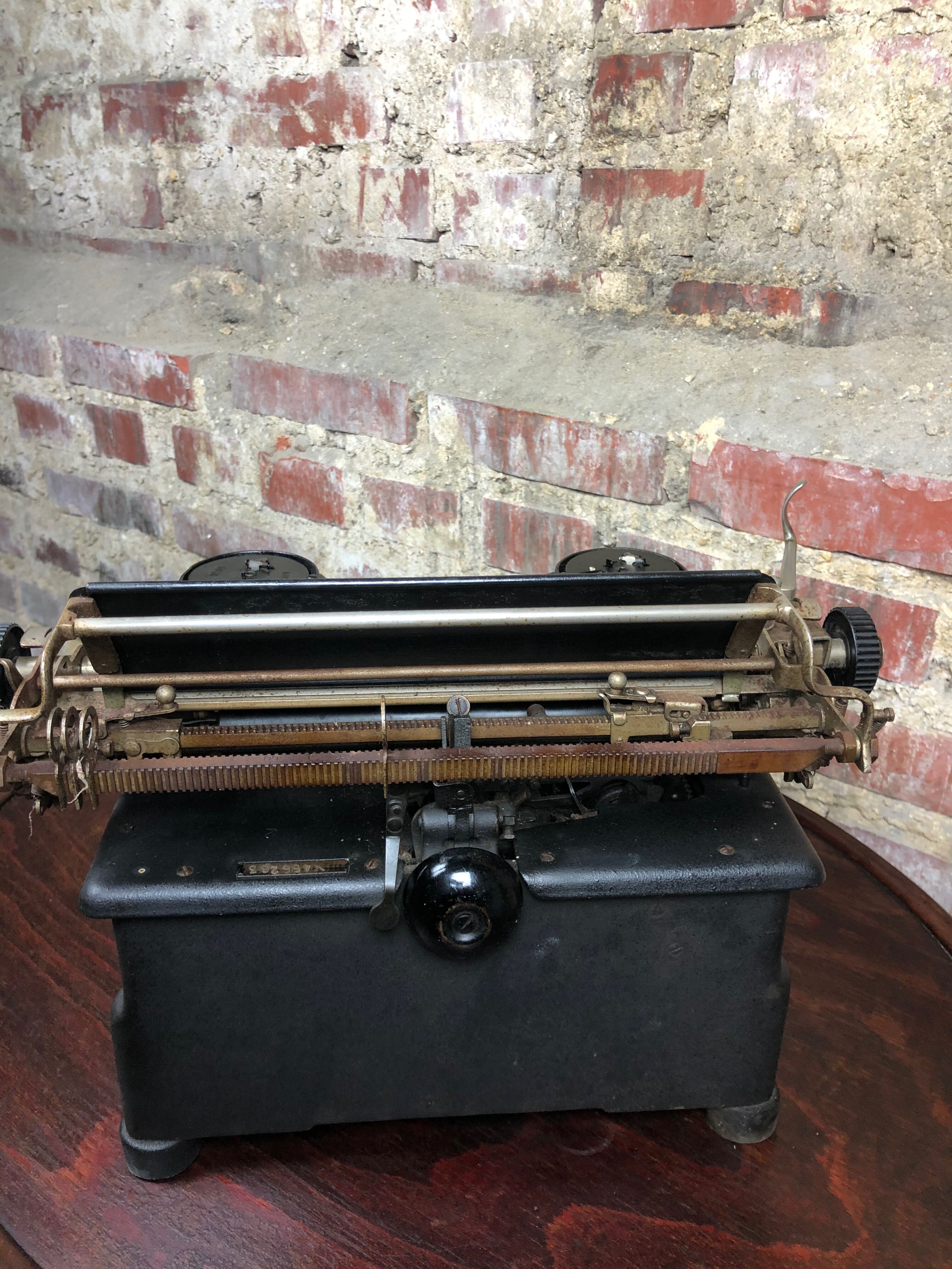 Royal 1930s typewriter