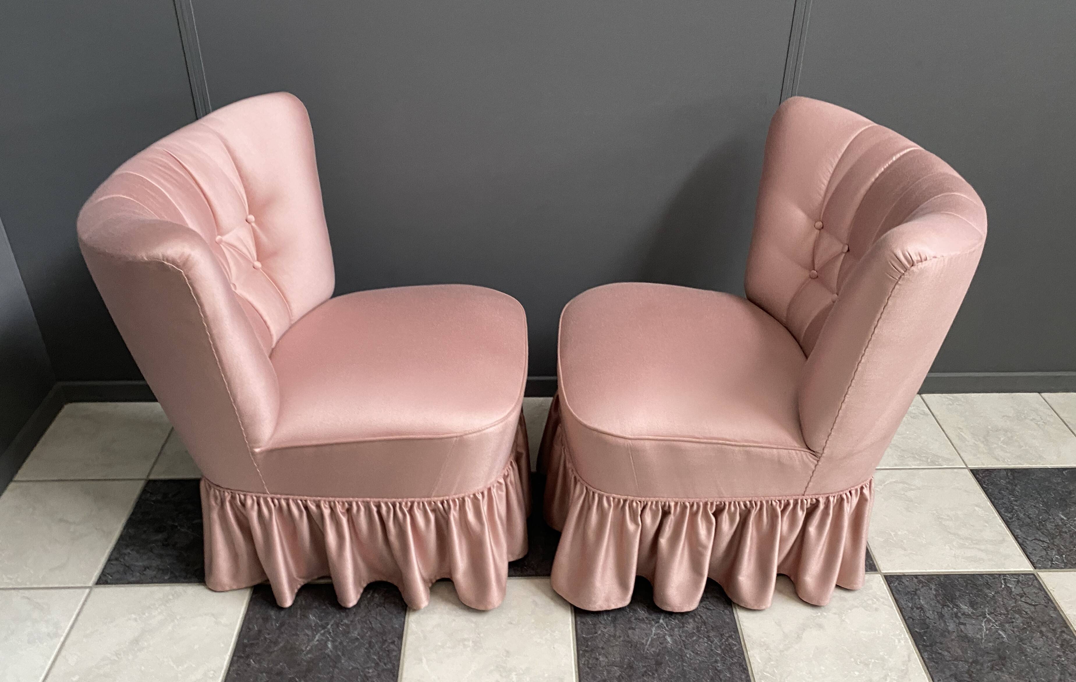 Suite de 2 chaises roses 1960