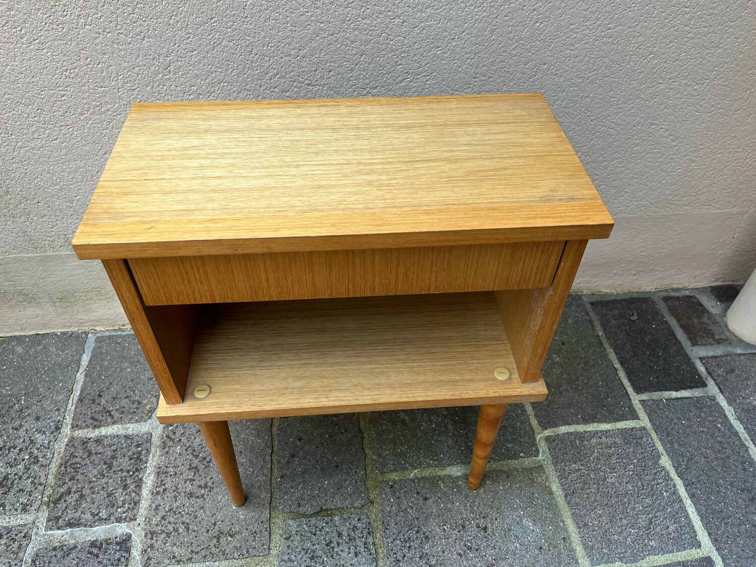 Bedside table