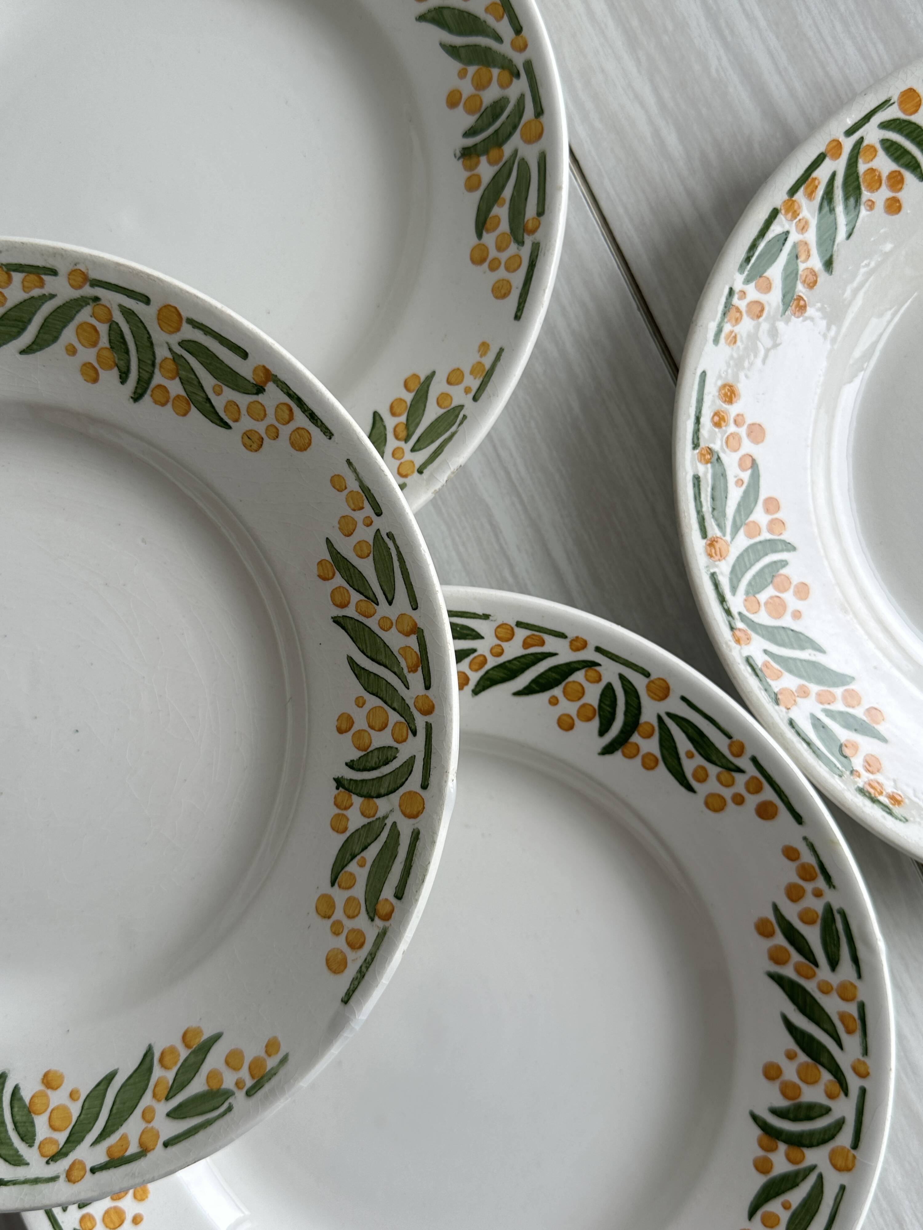 4 ironstone dessert plates