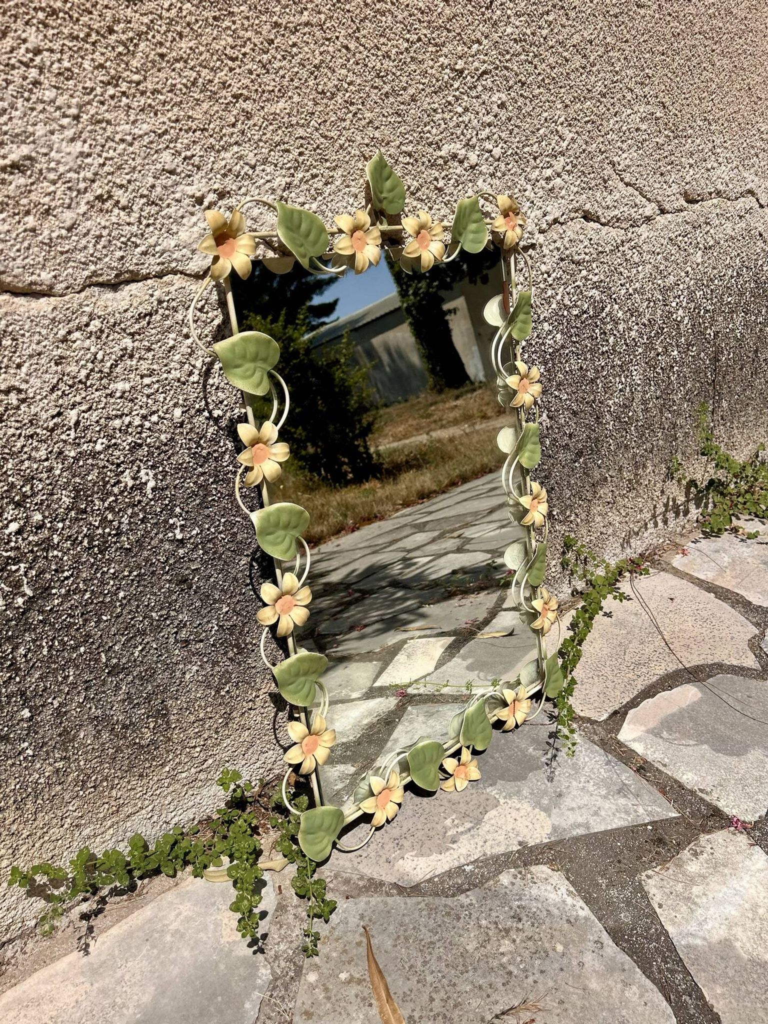 Miroir aux marguerites vintage
