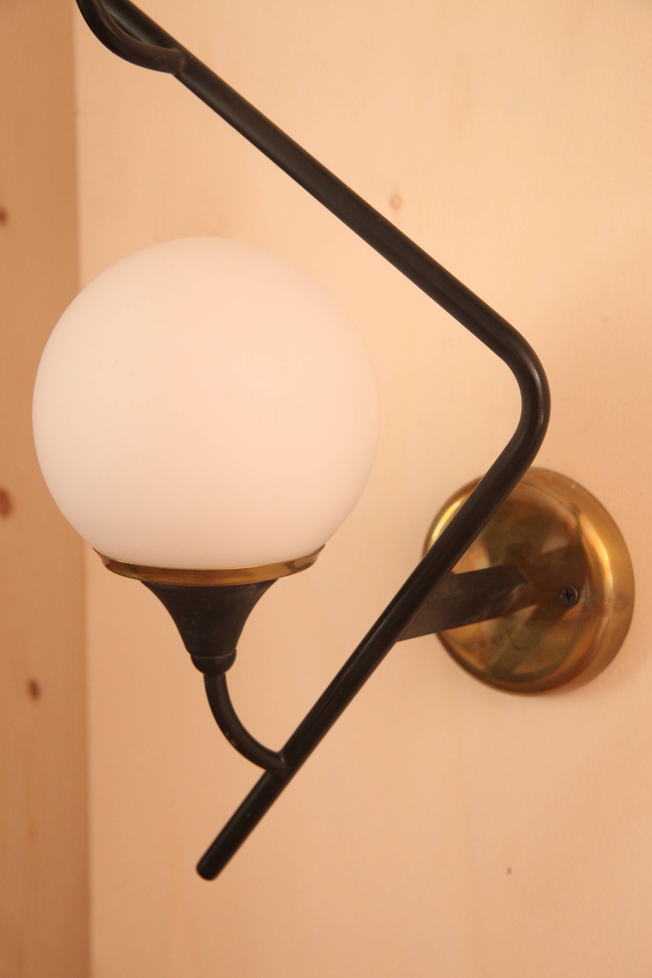 Pair of Italian sconces made of metal, opaline and brass